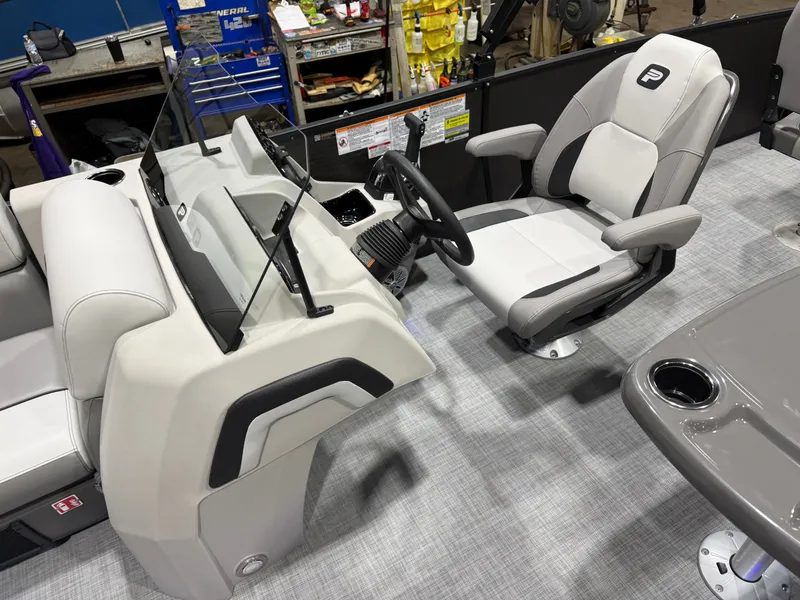 Slide: The Image of Interior of 2026 Princecraft 21 Sportfisher 2RS Pontoon. - 10