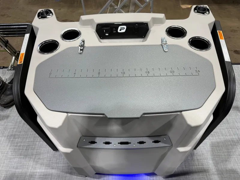 Slide: The Image of Princecraft 21 Sportfisher 2RS Pontoon console, 2026 model. - 23