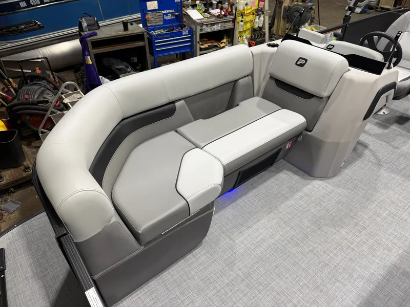 Slide: The Image of Interior of the 2026 Princecraft 21 Sportfisher 2RS Pontoon. - 7