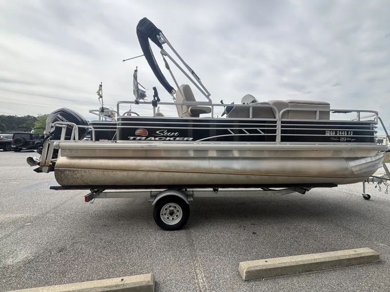 Slide: The Image of Sun Tracker Fishin Barge 20DLX w/Mercury 90ELPT CT 90HP - 4 - Stroke Engine and Trailer Included 2020 - 19