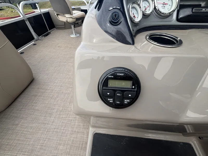 Slide: The Image of Sun Tracker Fishin Barge 20DLX w/Mercury 90ELPT CT 90HP - 4 - Stroke Engine and Trailer Included 2020 - 29