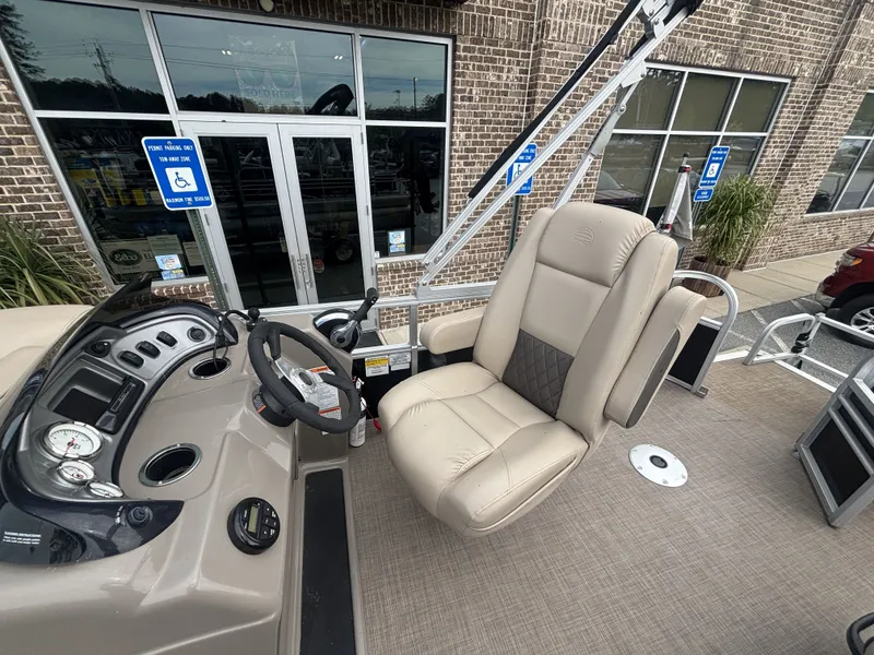 Slide: The Image of Sun Tracker Fishin Barge 20DLX w/Mercury 90ELPT CT 90HP - 4 - Stroke Engine and Trailer Included 2020 - 9