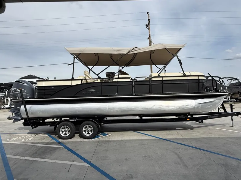 Slide: The Image of Bennington 2575 QCW Midship Bar w/ 350HP Yamaha! 2015 - 13