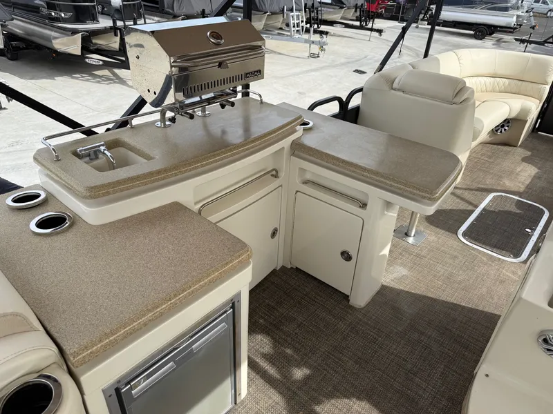 Slide: The Image of Bennington 2575 QCW Midship Bar w/ 350HP Yamaha! 2015 - 17