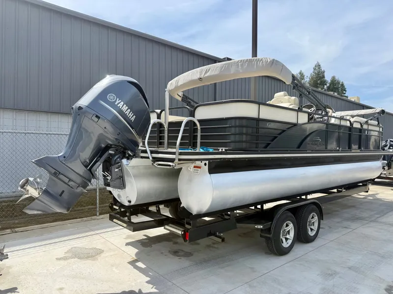 Slide: The Image of Bennington 2575 QCW Midship Bar w/ 350HP Yamaha! 2015 - 2