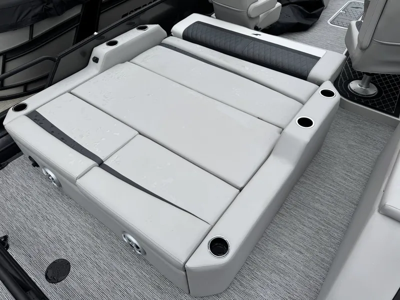 Slide: The Image of Starcraft SLS 5 Q DH 2026 - 24