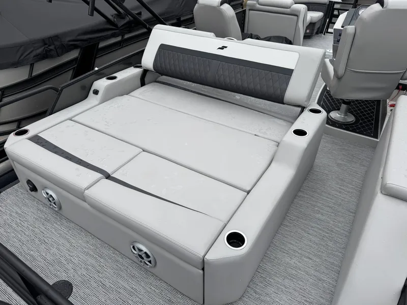 Slide: The Image of Starcraft SLS 5 Q DH 2026 - 25