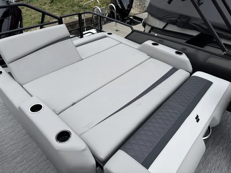 Slide: The Image of Starcraft SLS 5 Q DH 2026 - 35