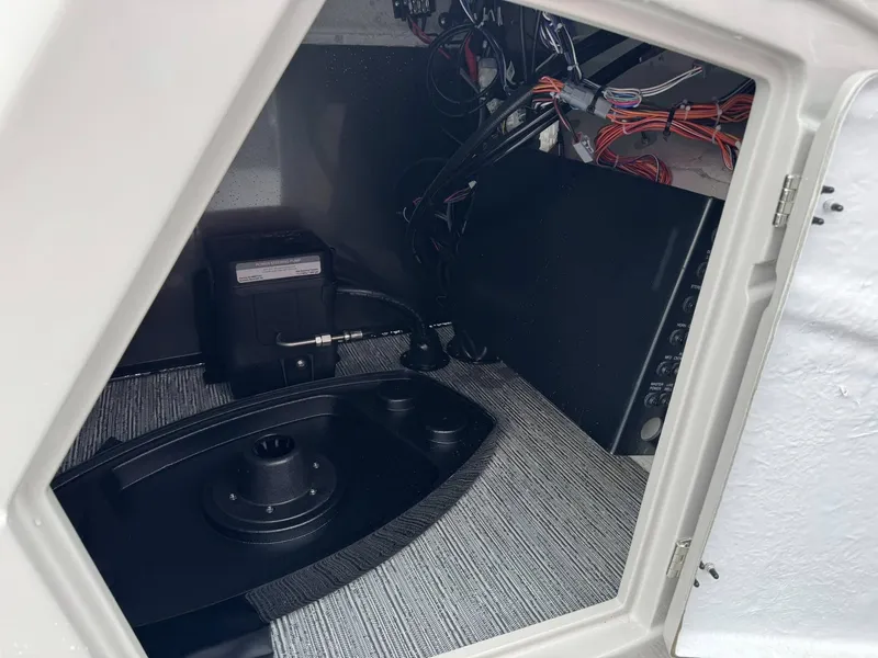 Slide: The Image of Starcraft SLS 5 Q DH 2026 - 7