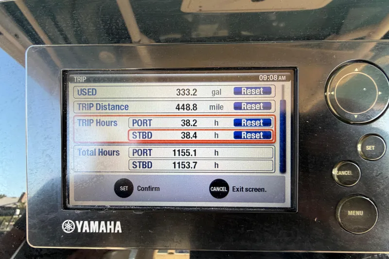 Slide: The Image of Yamaha display showing trip data for 2018 Grady-White Canyon 306 boat. - 33