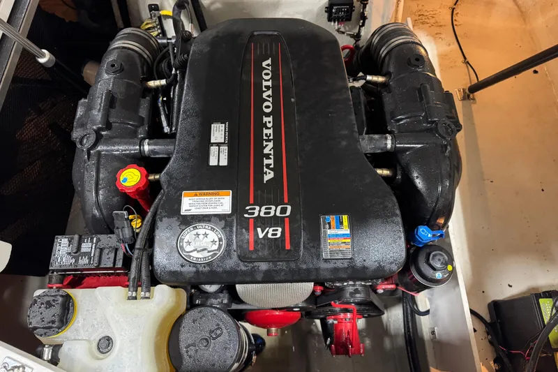 Slide: The Image of Volvo Penta 380 V8 engine in a 2014 Cobalt 276 boat. - 18