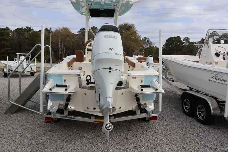 Slide: The Image of Pioneer 220 Bay Sport 2026 - 14