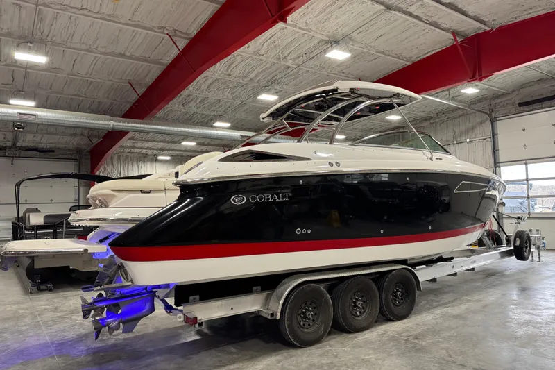Slide: The Image of 2019 Cobalt R35 boat on trailer in indoor storage facility. - 4