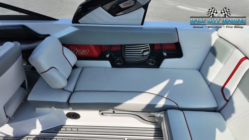 Slide: The Image of Nautique G23 2013 - 51