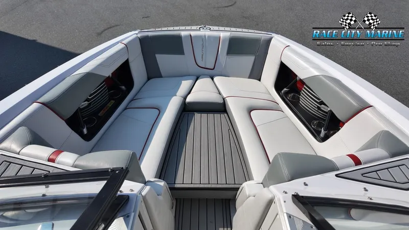 Slide: The Image of Nautique G23 2013 - 53
