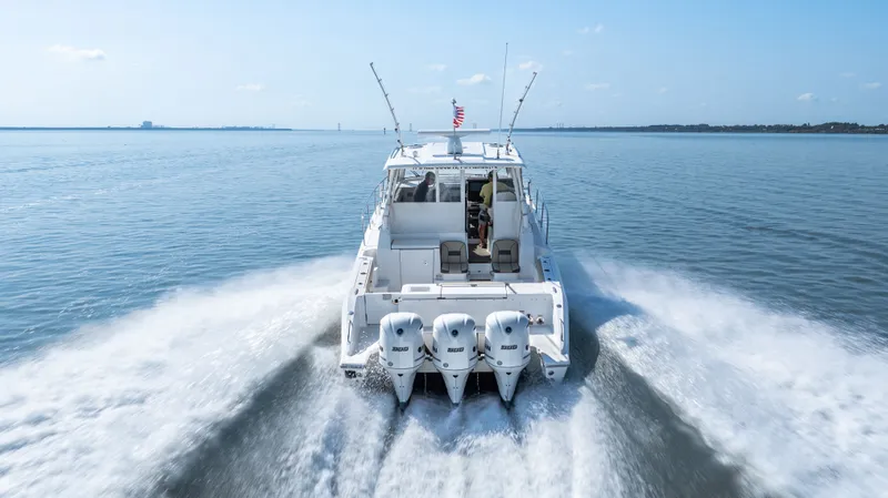 Slide: The Image of Pursuit 355 Offshore 2019 - 1