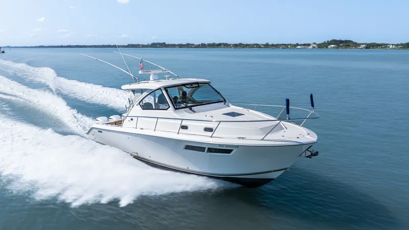 Slide: The Image of Pursuit 355 Offshore 2019 - 2