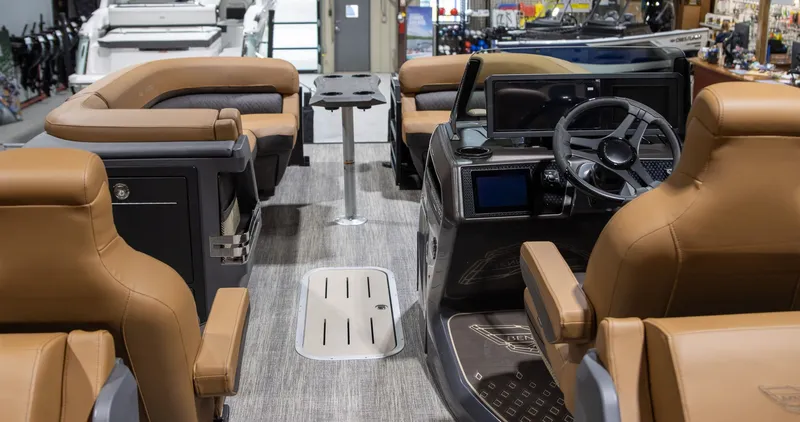 Slide: The Image of Bennington 24M FASTBACK 2026 - 14