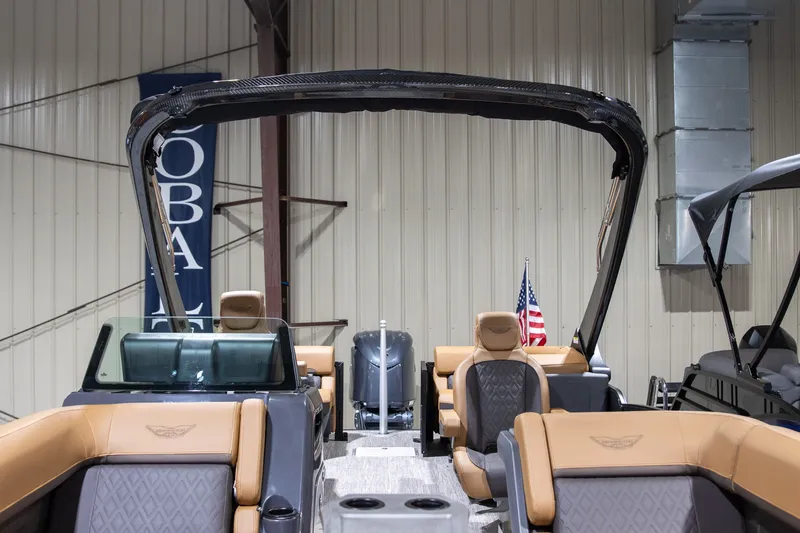 Slide: The Image of Bennington 24M FASTBACK 2026 - 6