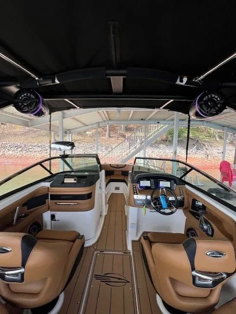 Slide: The Image of Chaparral 26 Surf 2023 - 11