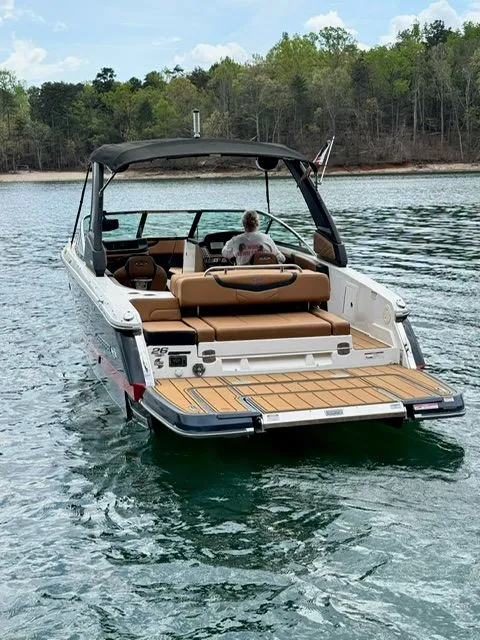 Slide: The Image of Chaparral 26 Surf 2023 - 4