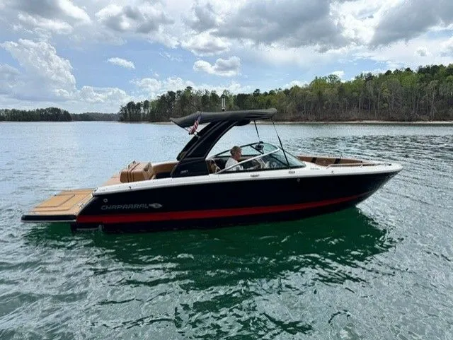 Slide: The Image of Chaparral 26 Surf 2023 - 9