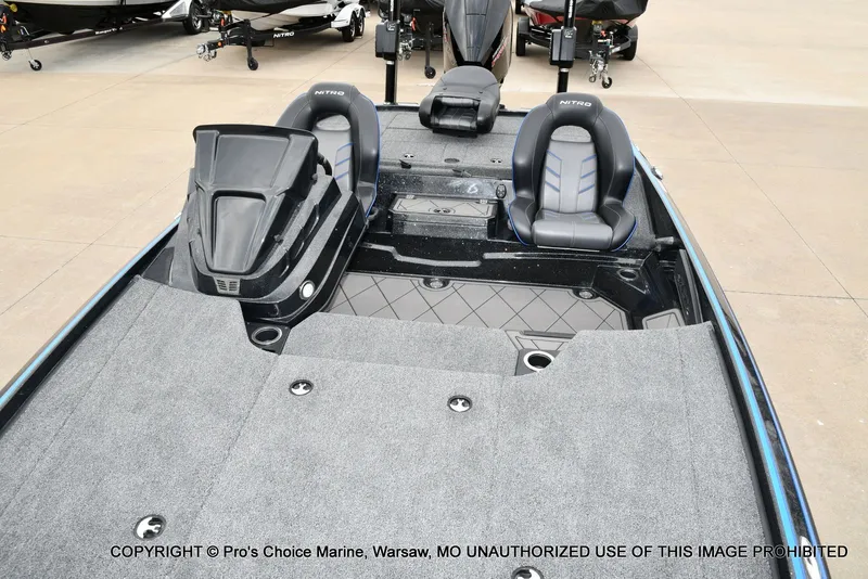 Slide: The Image of 2023 Nitro Z20 Pro boat interior with seats and console. - 14