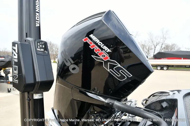 Slide: The Image of 2023 Nitro Z20 Pro with Mercury Pro XS engine. - 24