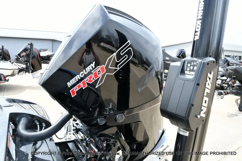 Slide: The Image of Mercury Pro XS engine on Nitro Z20 Pro boat, 2023 model. - 28
