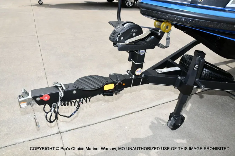 Slide: The Image of 2023 Nitro Z20 Pro boat trailer on concrete surface. - 34