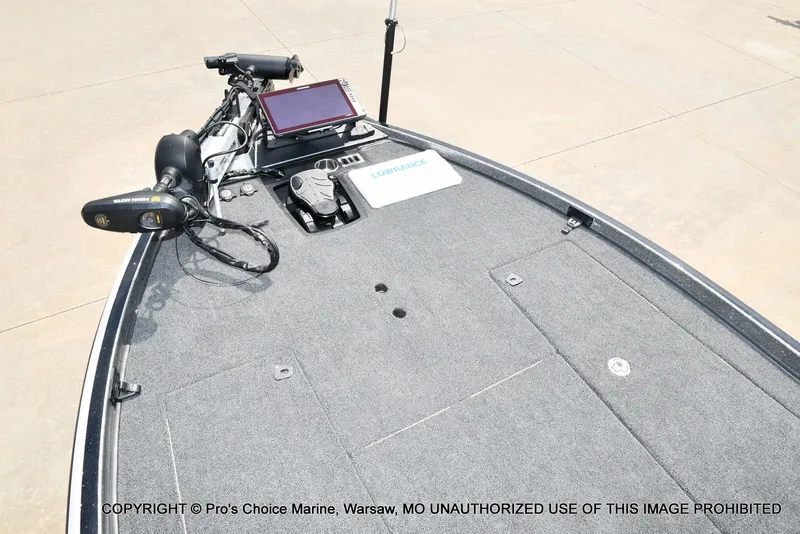 Slide: The Image of 2023 Ranger Z521R Cup boat with control console and electronics. - 12