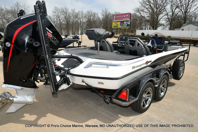 Slide: The Image of 2023 Ranger Z521R Cup boat with 300 Pro-XS engine, side view. - 20