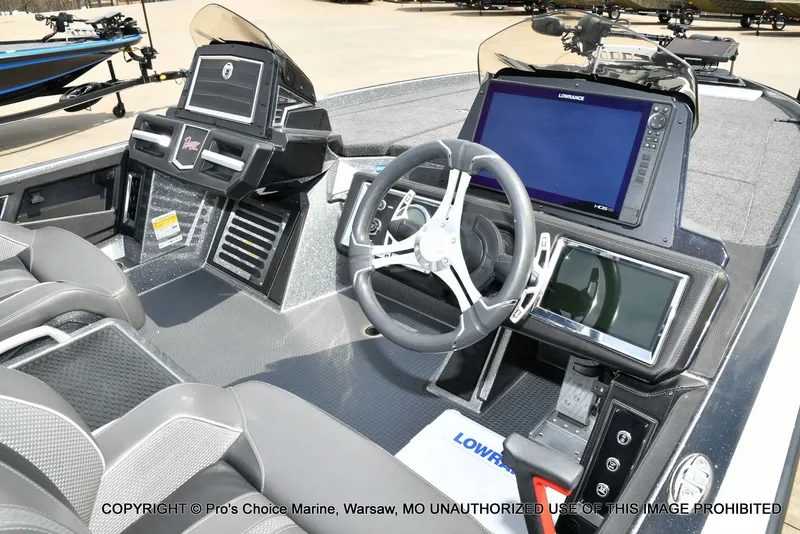 Slide: The Image of Interior of 2023 Ranger Z521R Cup with modern control console. - 7