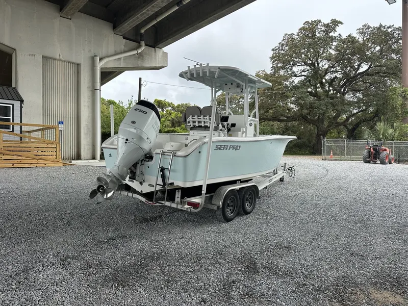 Slide: The Image of Sea Pro 219 250HP-246 HOURS-PERFECT SHAPE 2022 - 6