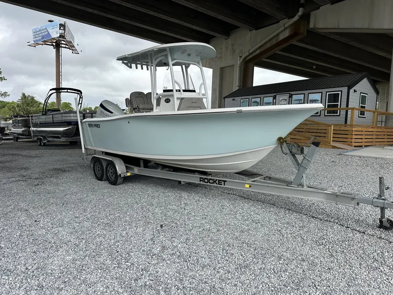 Slide: The Image of Sea Pro 219 250HP-246 HOURS-PERFECT SHAPE 2022 - 2