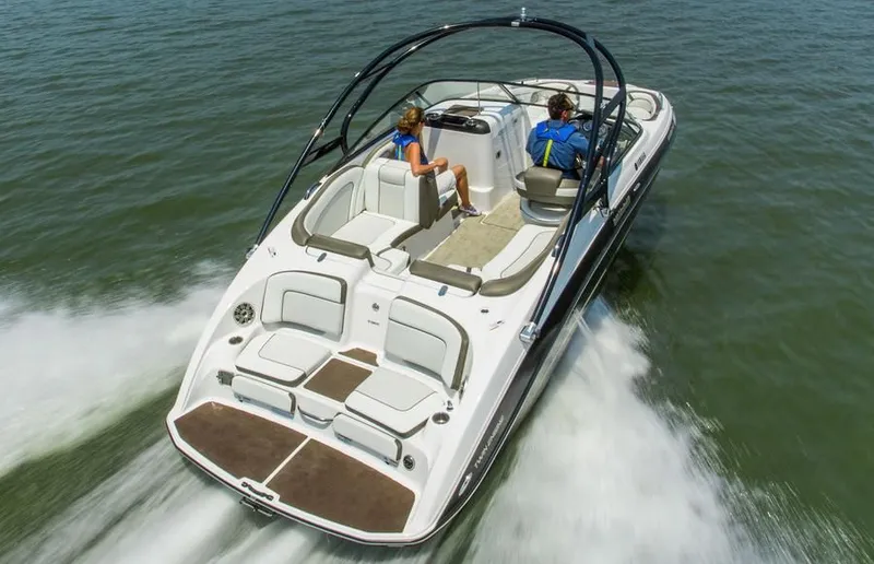 Slide: The Image of Yamaha 242 Limited S 2014 - 19