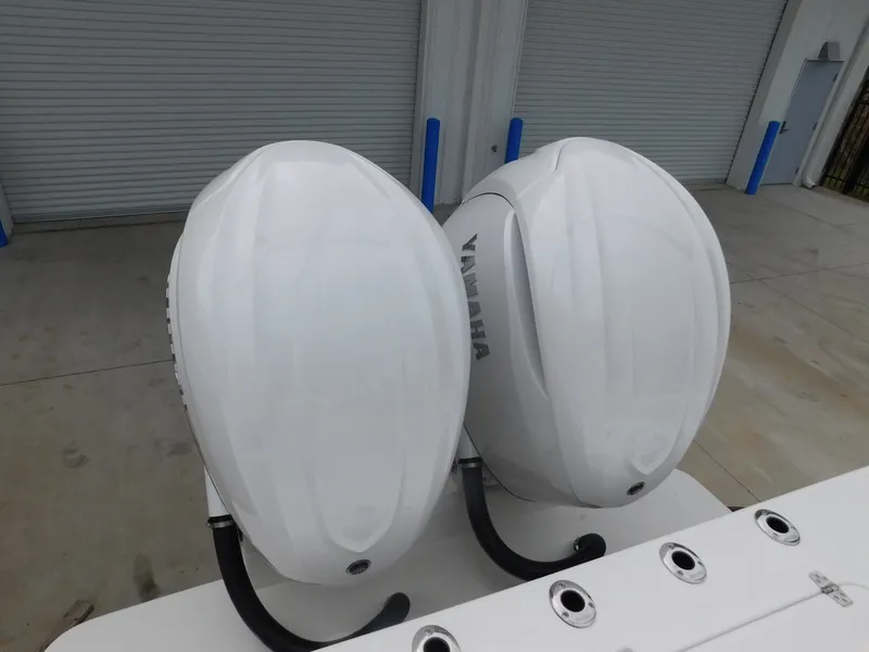 Slide: The Image of Parker Marine 294 Fathom 2026 - 25