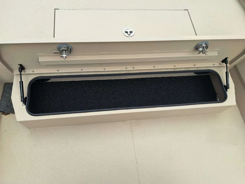 Slide: The Image of Avid 20CC Rogue 2026 - 13