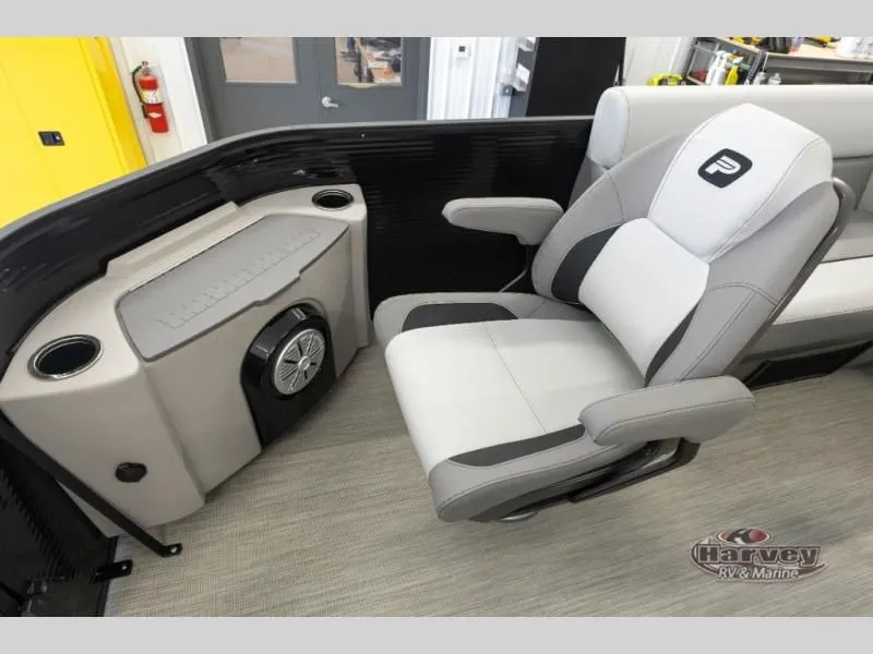 Slide: The Image of Interior of 2026 Sportfisher Sport 23-2S RL with comfortable seating. - 30