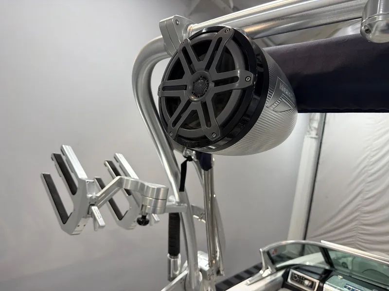 Slide: The Image of MasterCraft X46 2016 - 19