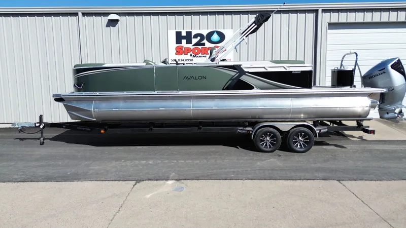 The Image of Avalon LSZ Quad Lounger 25FT 2026 - 1