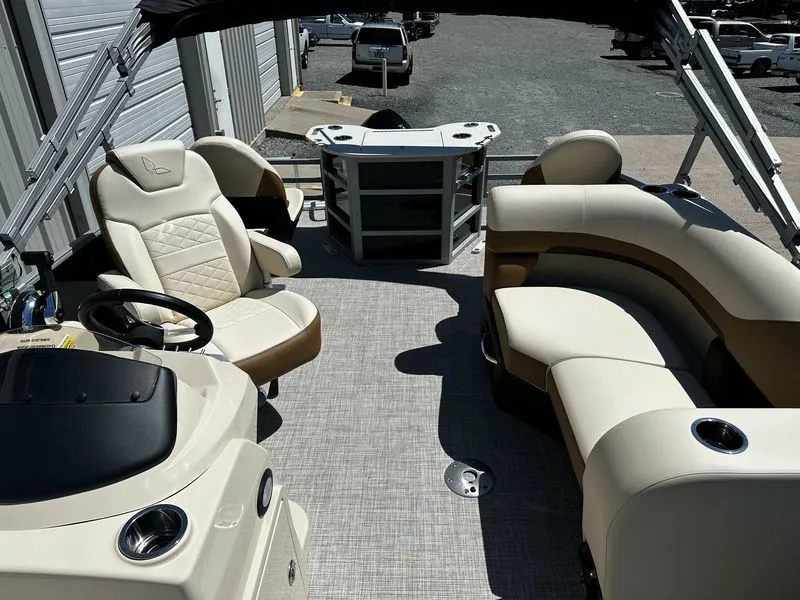 Slide: The Image of Lowe Fishing SF 194 2024 - 4