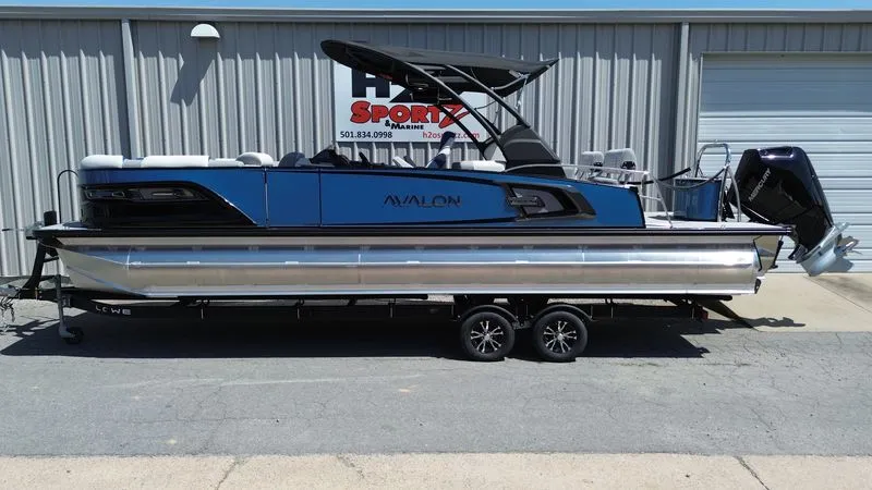 The Image of Avalon Excalibur LTD Quad Lounge 25FT 2025 - 1