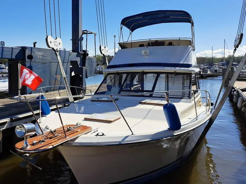 The Image of Trojan 321 Sedan Flybridge 1986 - 0