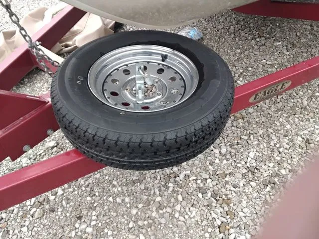 Slide: The Image of Crestliner Fish Hawk 1650 Tiller 2005 - 12