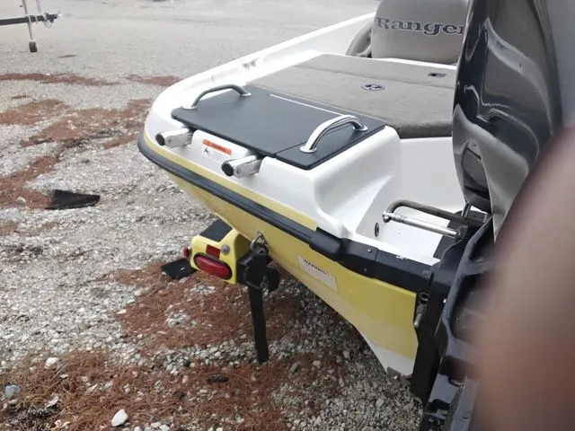 Slide: The Image of Ranger 180 Vs Reata 2005 - 8