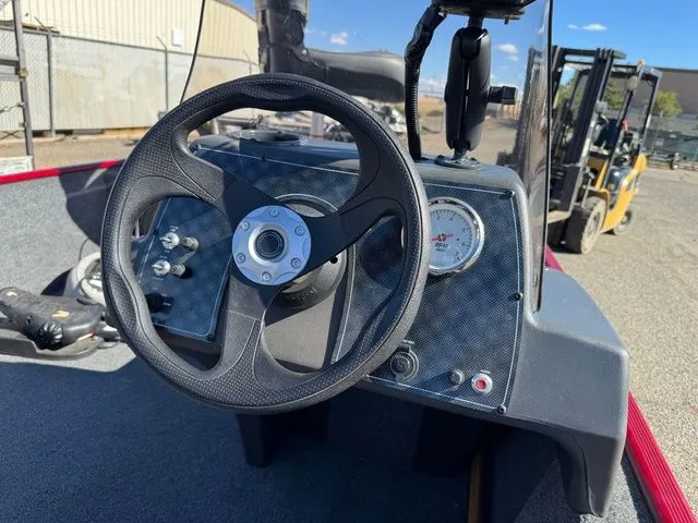 Slide: The Image of Tracker Bass Tracker Classic XL 2021 - 16