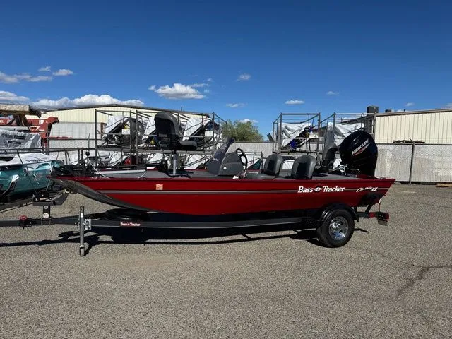 Slide: The Image of Tracker Bass Tracker Classic XL 2021 - 30