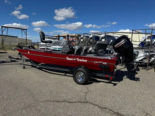 Slide: The Image of Tracker Bass Tracker Classic XL 2021 - 31