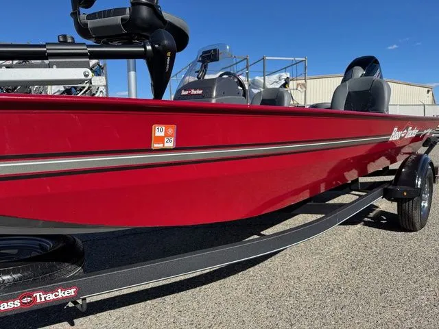 Slide: The Image of Tracker Bass Tracker Classic XL 2021 - 39